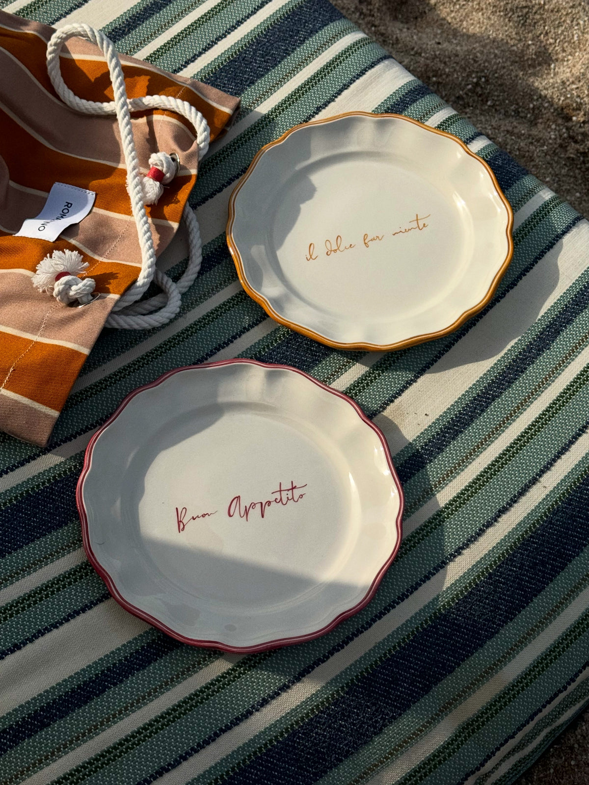 Scritto Il dolce far niente Dinner Plate
